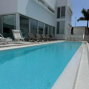 https://villas-golden-gran-canaria.maspalomashotels.com